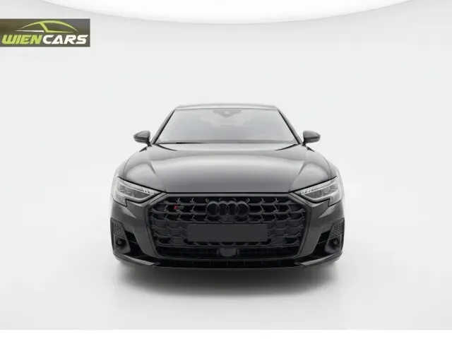 Audi A8 2022 photo 3