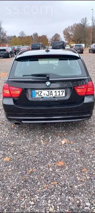 BMW 318 2012 photo 5