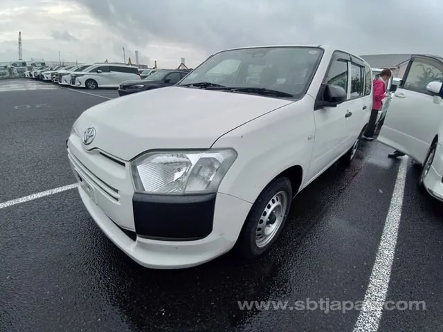 Toyota Probox Van 2021 photo 2