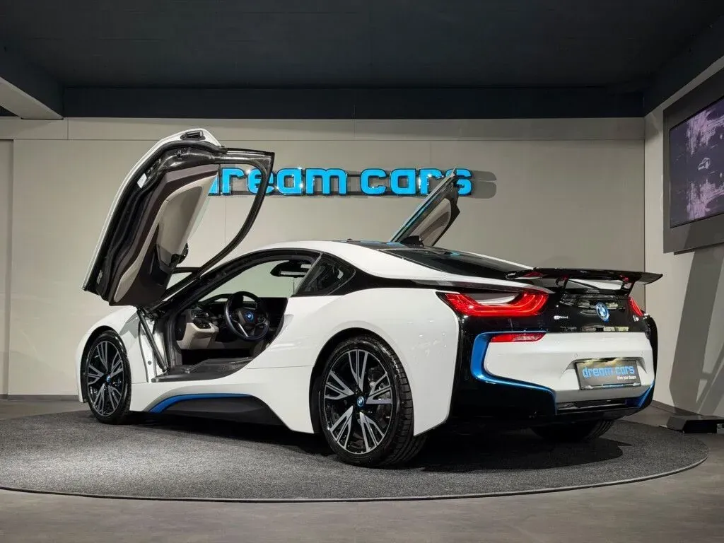 BMW I8 2015 photo 3