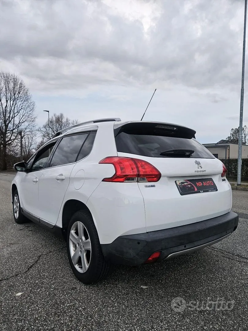 Peugeot 2008 2016 photo 5