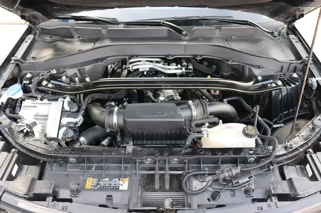 Ford Explorer 2025 photo 3