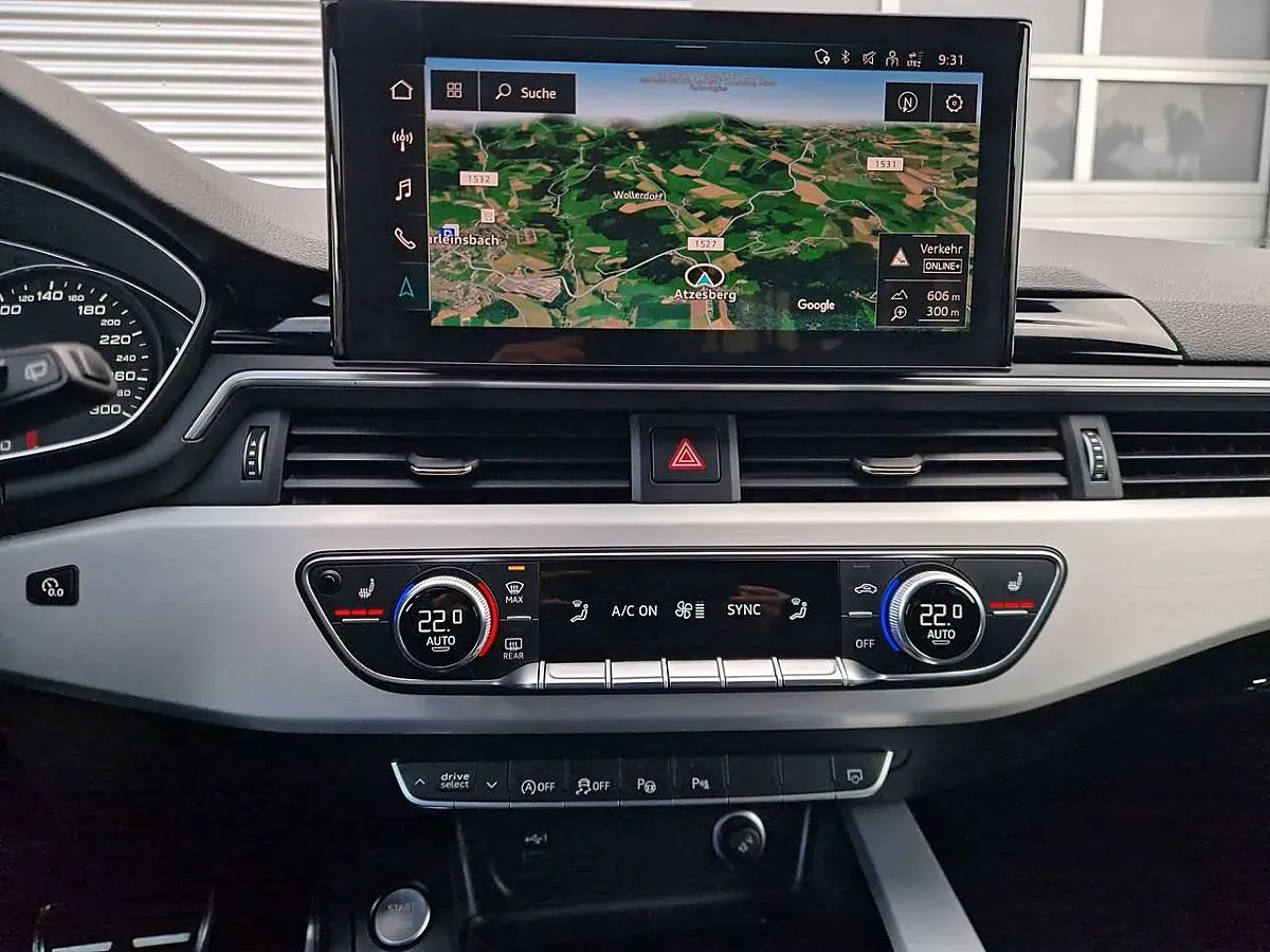Audi A4 2023 photo 3