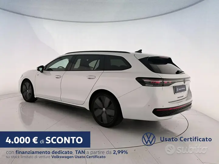 Volkswagen Passat 2024 photo 3