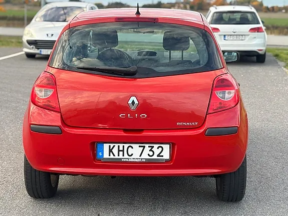 Renault Clio 2007 photo 4