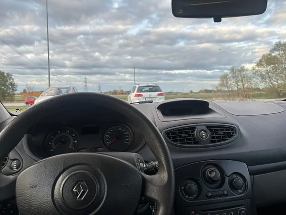 Renault Clio 2007 photo 5