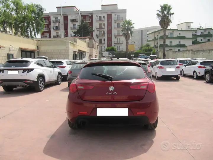Alfa Romeo Giulietta 2012 photo 5