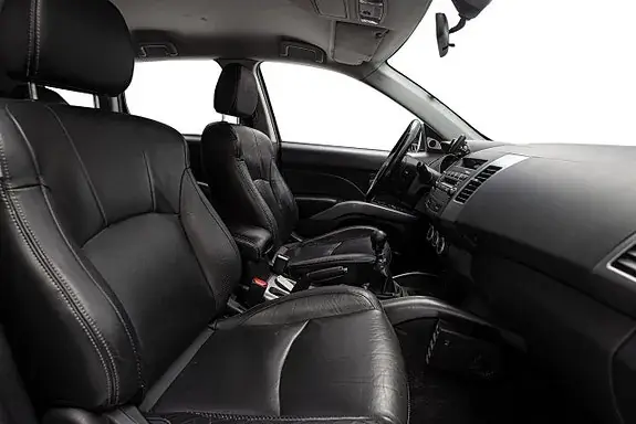 Mitsubishi Outlander 2008 photo 2