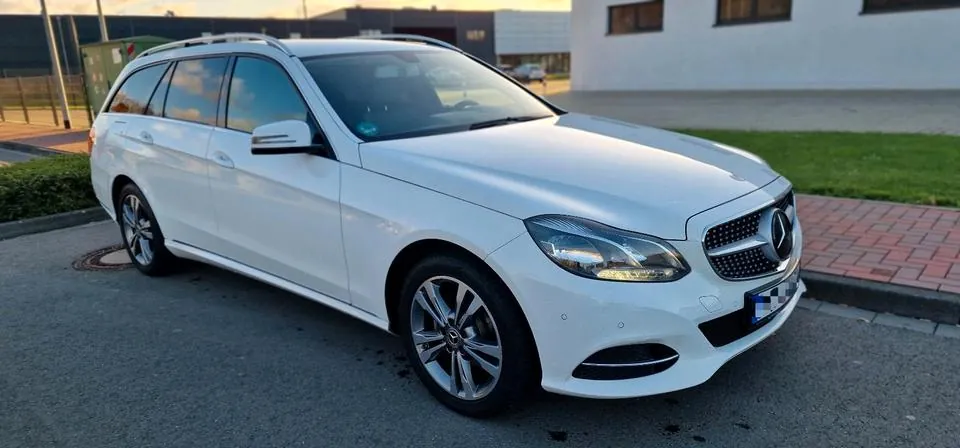 Mercedes-Benz E220Cdi