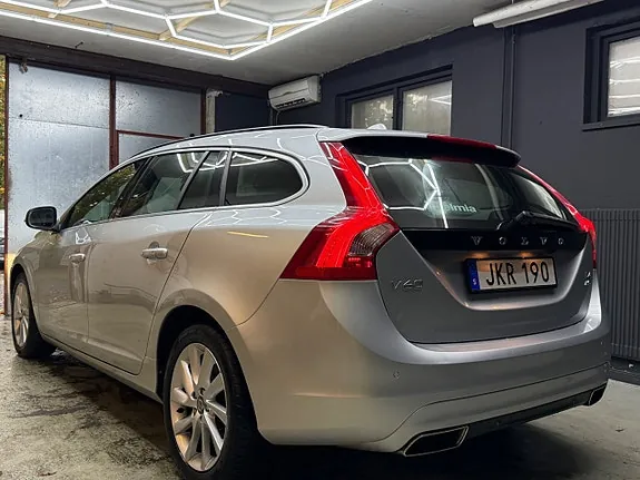 Volvo V60 2014 photo 3