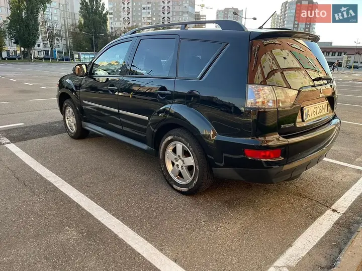 Mitsubishi Outlander Xl 2011 photo 5