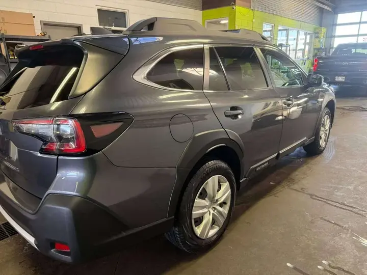 Subaru Outback 2024 photo 4