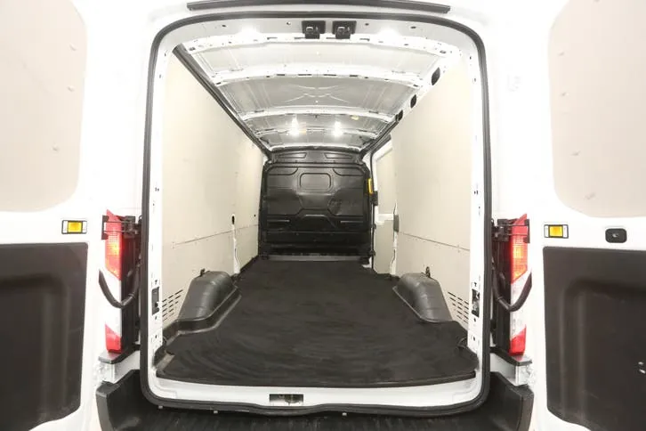 Ford E-Transit 2022 photo 3