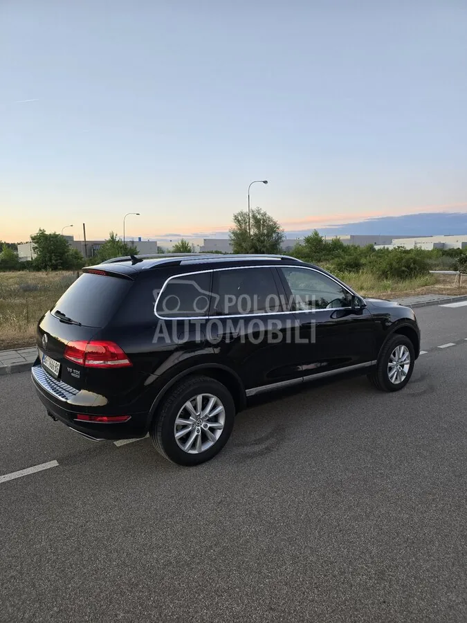 Volkswagen Touareg 2010 photo 3
