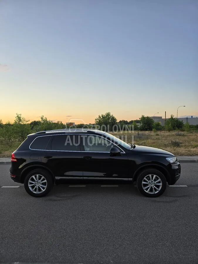 Volkswagen Touareg 2010 photo 2