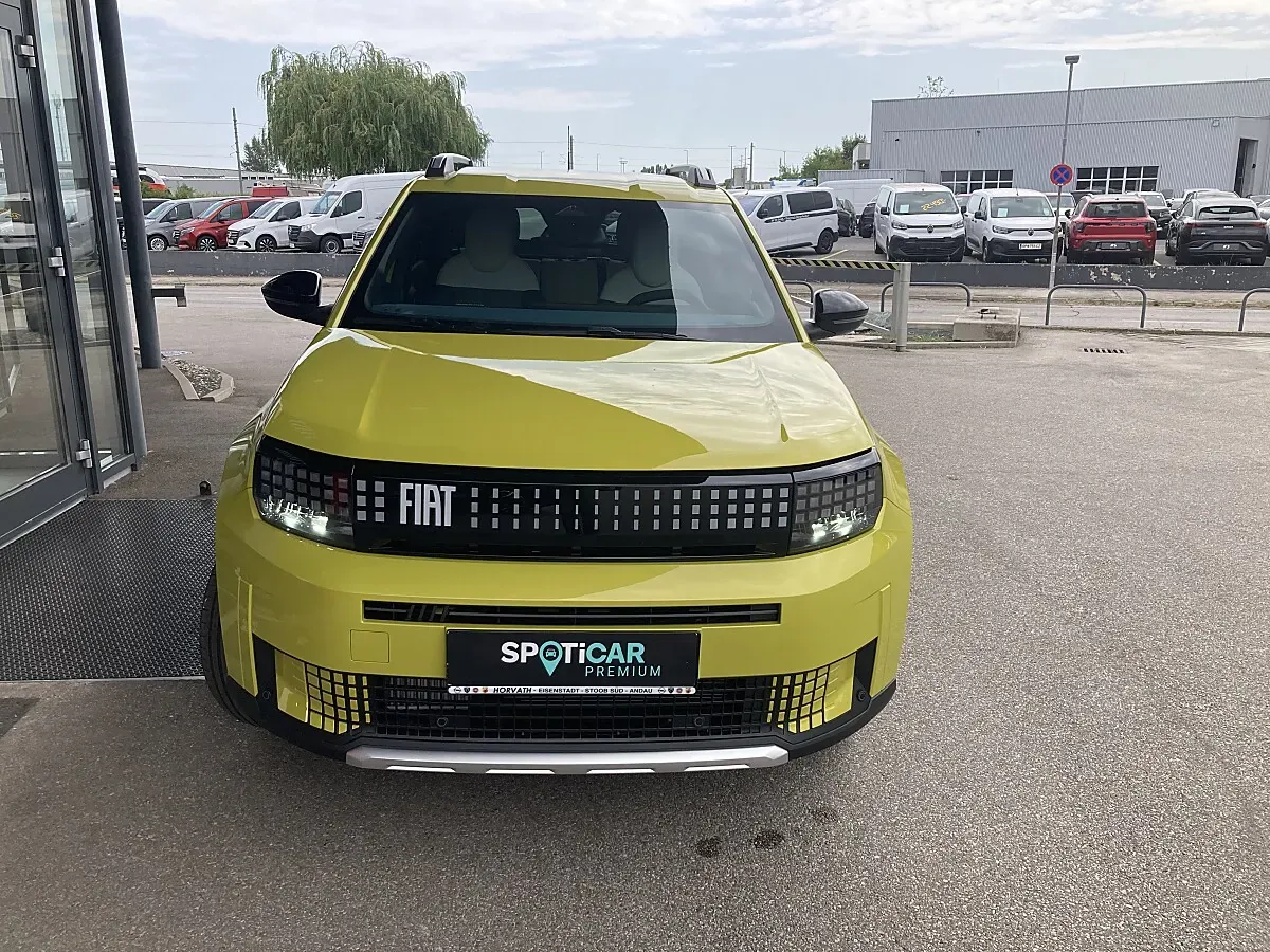 Fiat Grande Panda photo 2