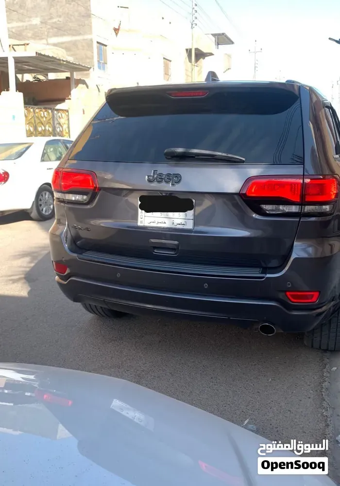 Jeep Grand Cherokee 2018 photo 3