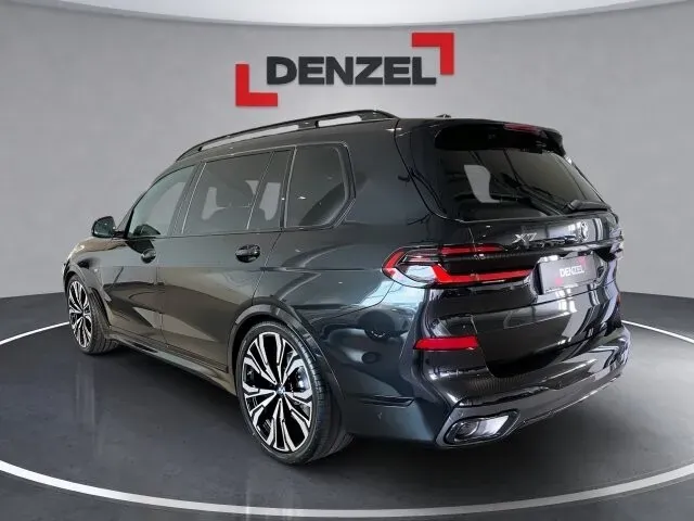 BMW X7 photo 3