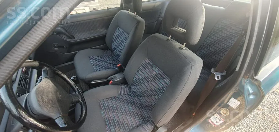Mazda 323 1992 photo 4