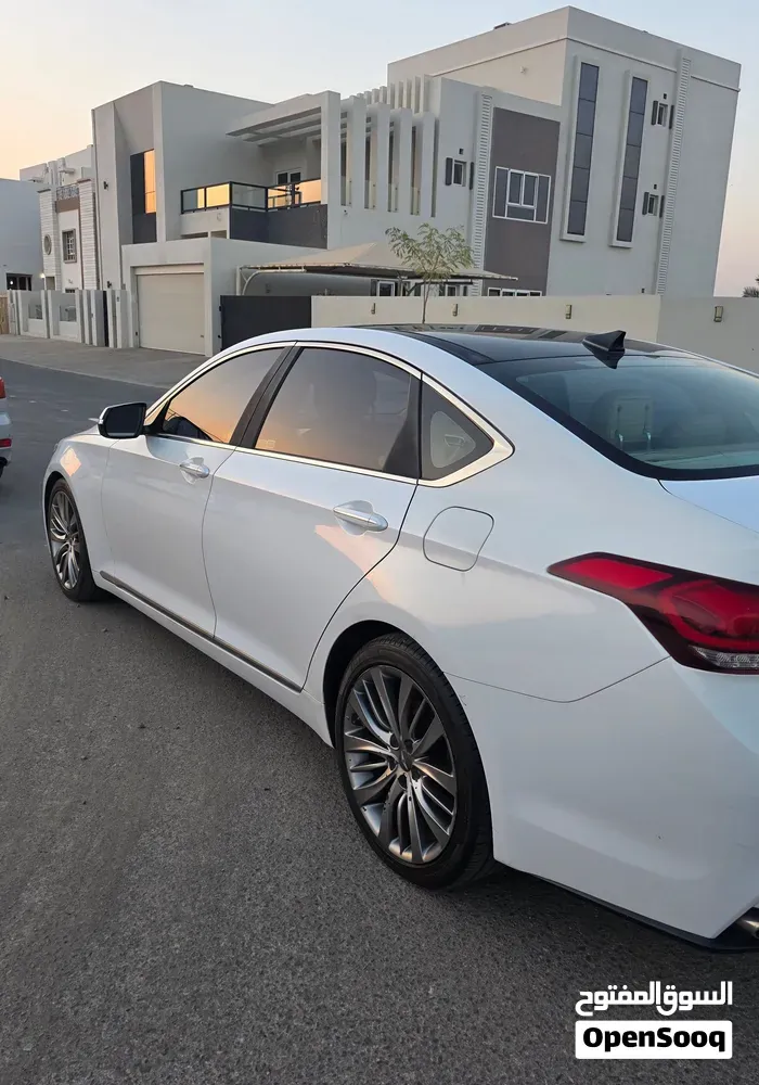 Genesis G80 2014 photo 2