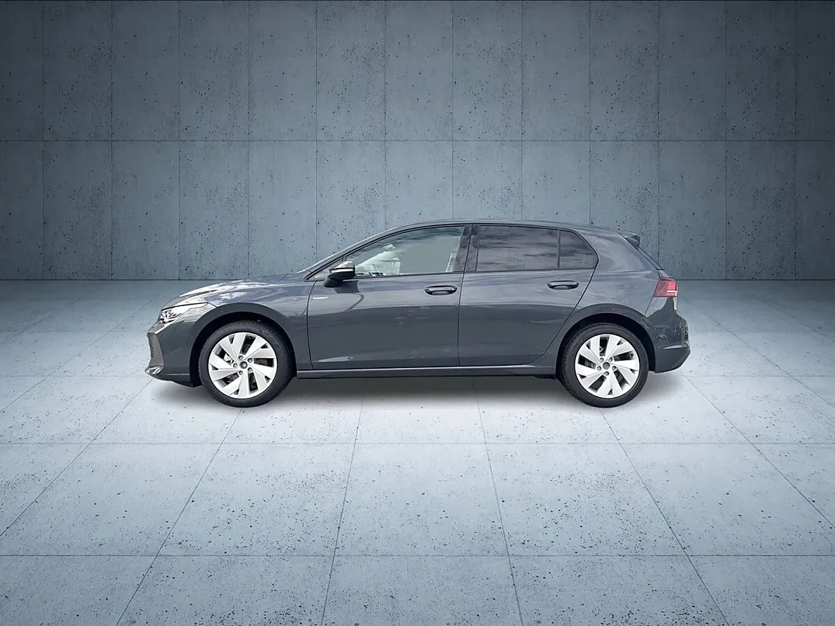 Volkswagen Golf 2026 photo 2