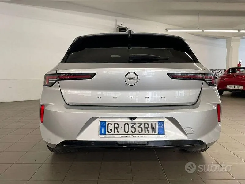 Opel Astra 2023 photo 4