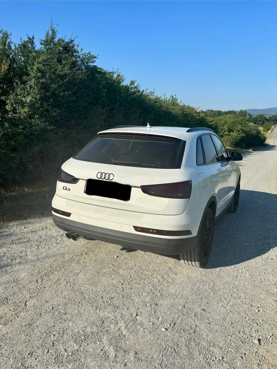 Audi Q3 2017 photo 2