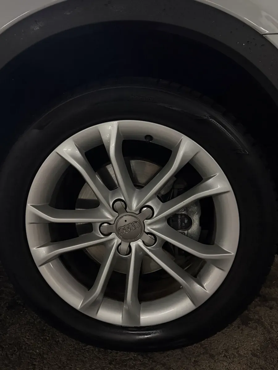 Audi Q3 2011 photo 2