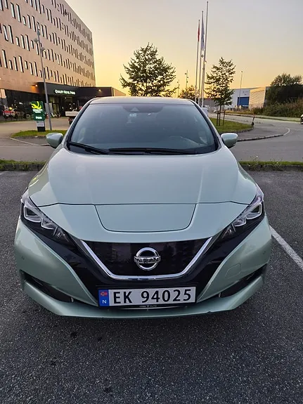 Nissan Leaf 2018 photo 3