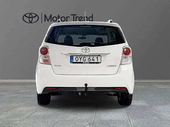 Toyota Verso 2015 photo 4