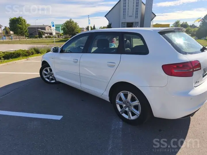 Audi A3 2012 photo 4