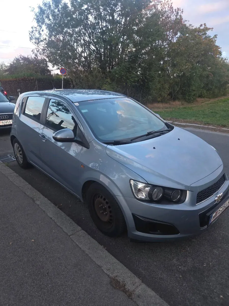 Chevrolet Aveo 2012 photo 3