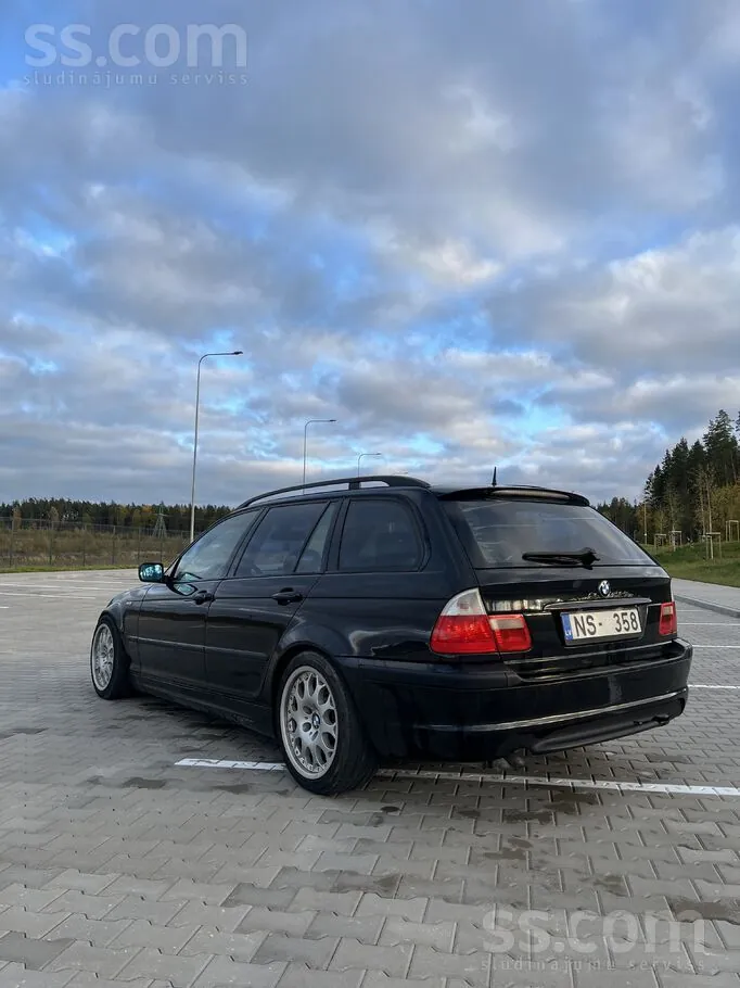 BMW 330 2001 photo 3