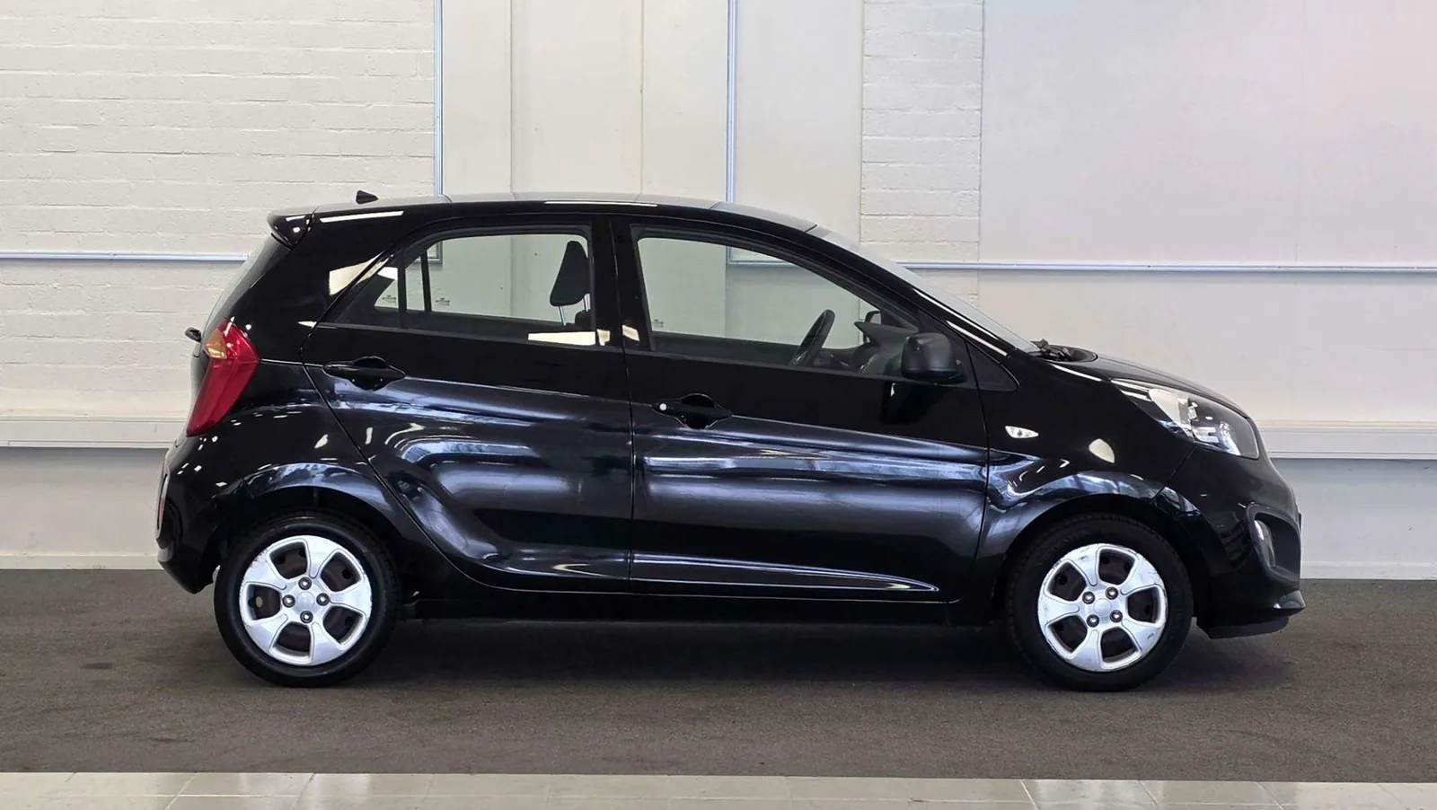Kia Picanto 2012 photo 4