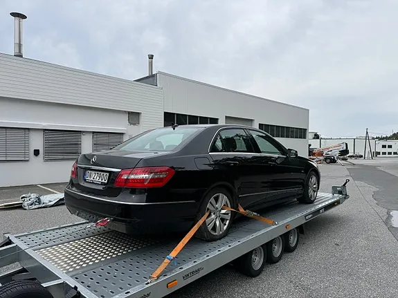 Mercedes-Benz E250