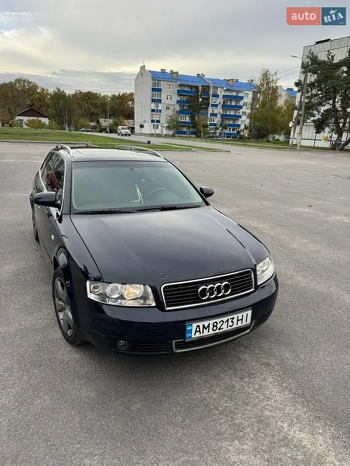 Audi A4 2003 photo 2