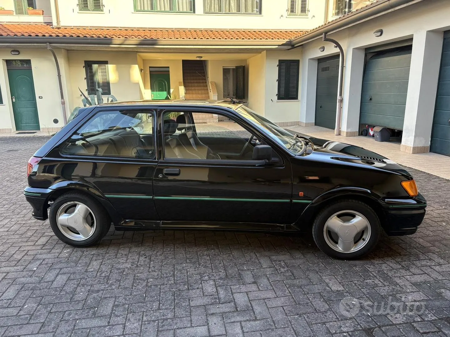 Ford Fiesta 1992 photo 3