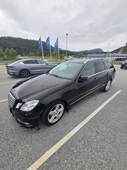 Mercedes-Benz E200
