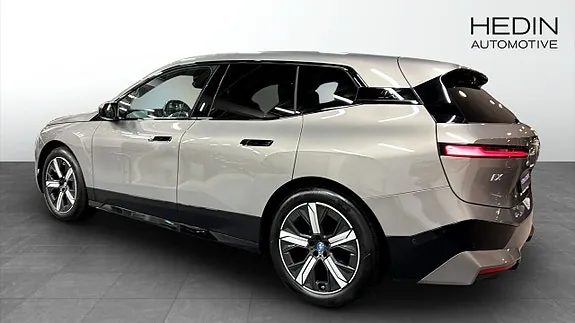 BMW Ix 2023 photo 2