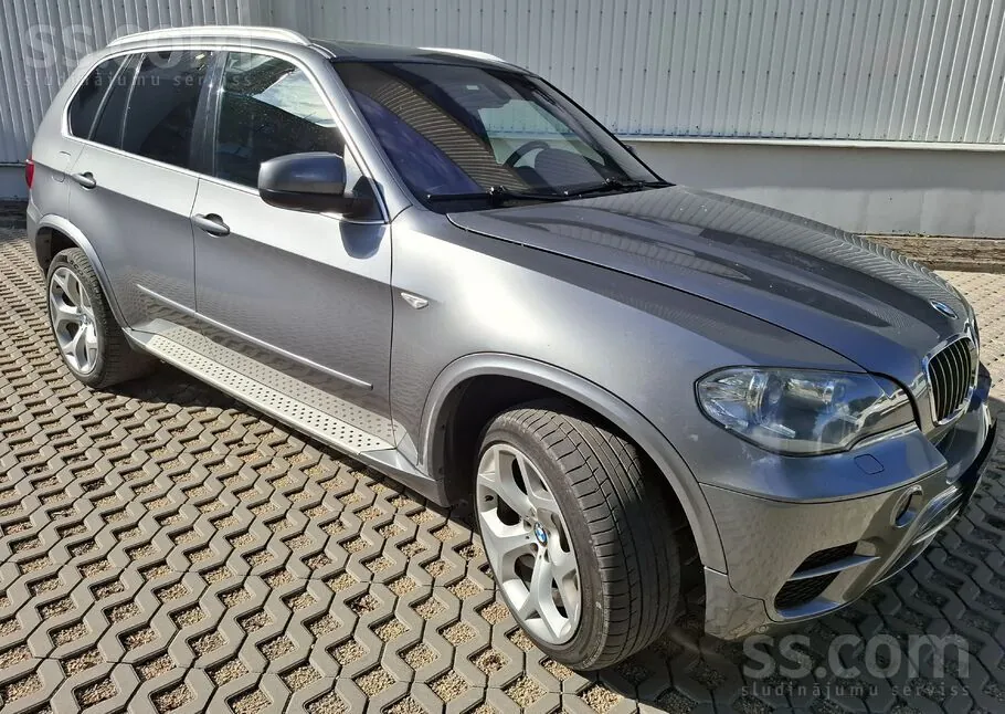 BMW X5 2010 photo 4