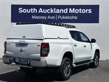 Mitsubishi Triton 2021 photo 5