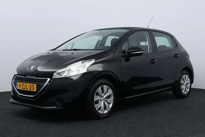 Peugeot 208 2015 photo 2