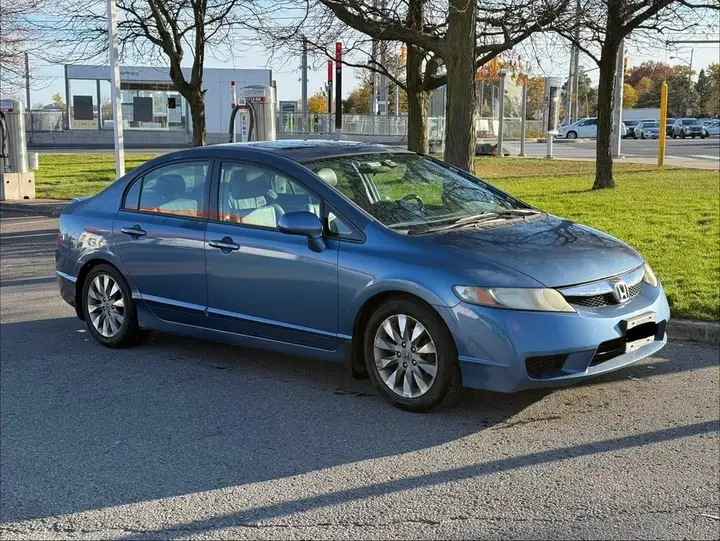 Honda Civic 2010 photo 2