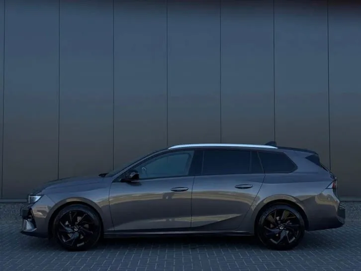 Opel Astra 2024 photo 2