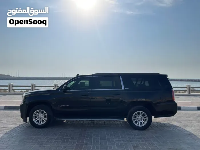 GMC Yukon 2018 photo 3
