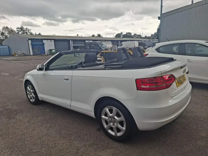 Audi A3 2011 photo 5