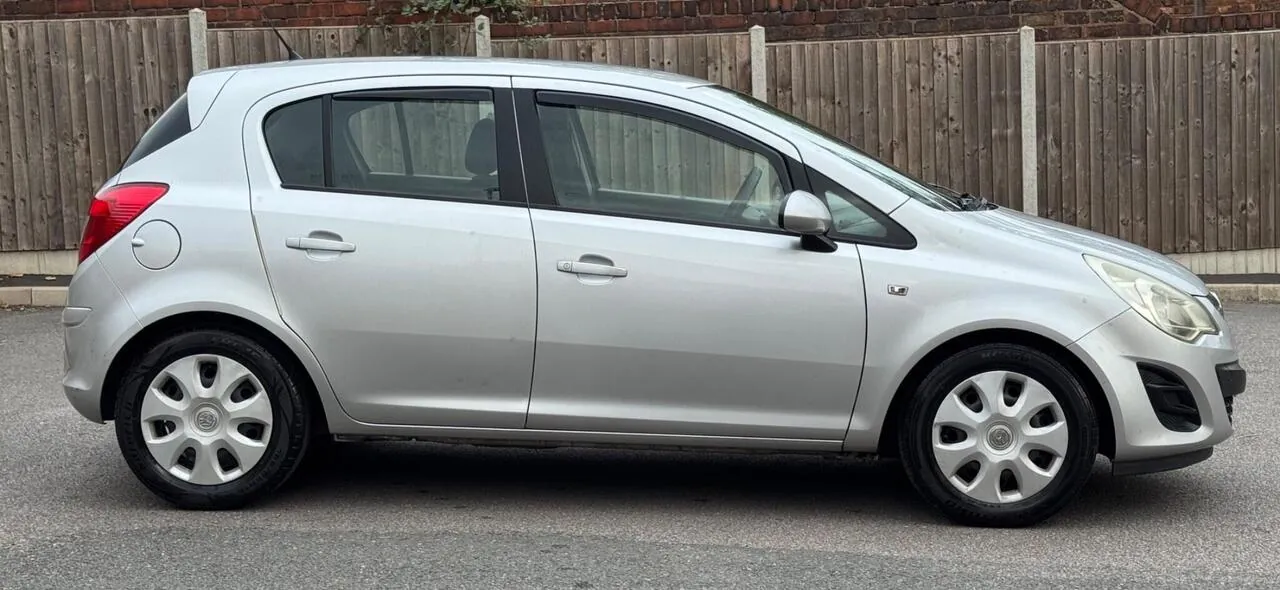 Vauxhall Corsa 2011 photo 5