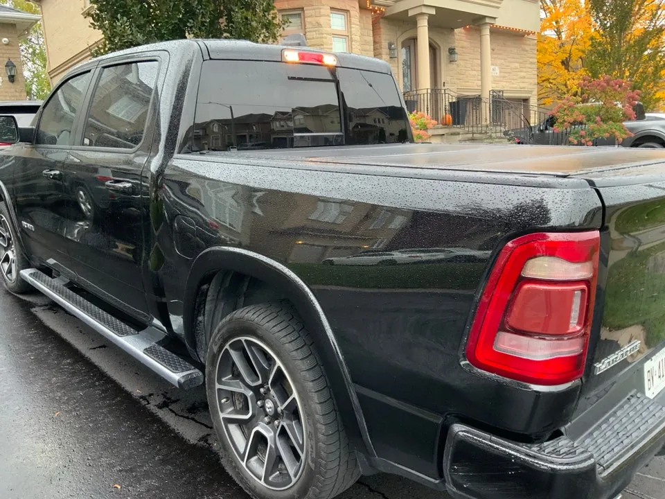 Dodge Ram Laramie 2022 photo 2