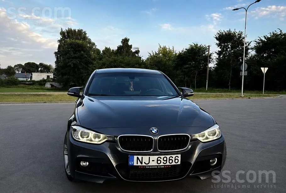 BMW 320