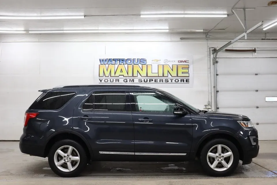 Ford Explorer 2017 photo 2